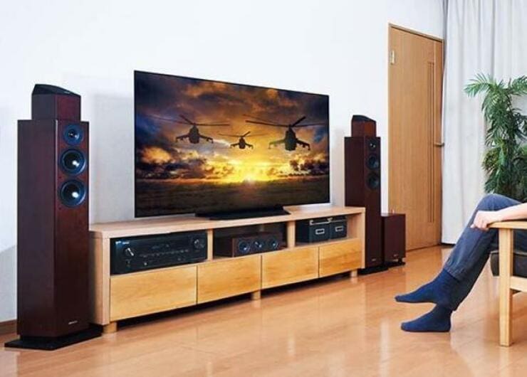 総額約30万円で、ほぼ映画館セットを作った！│『家電批評』がテスト