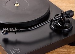 J字型 レコードプレーヤーの選び方おすすめ イメージ