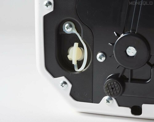 使い方6:使用後は排水溝から排水 家庭用製氷機おすすめ イメージ