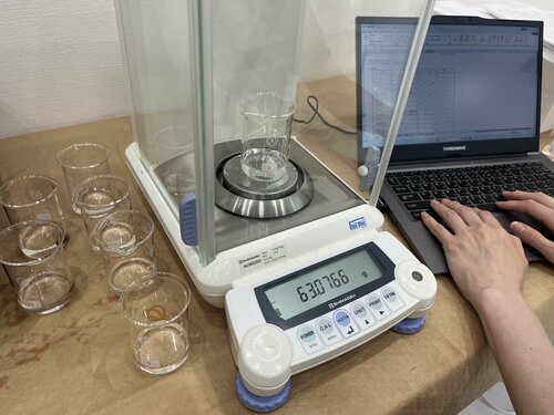 テスト3:蒸れにくさ 蒸れないストッキング靴下のおすすめランキング。LDKが人気商品を実際に履いて比較おすすめ イメージ
