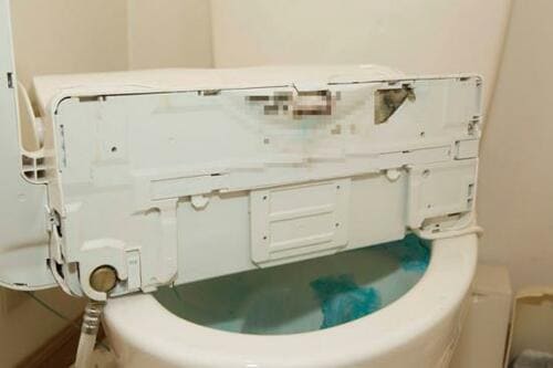 ニオイの原因になる隠れた汚れにはマイペットでの磨きあげが効果的！ イメージ