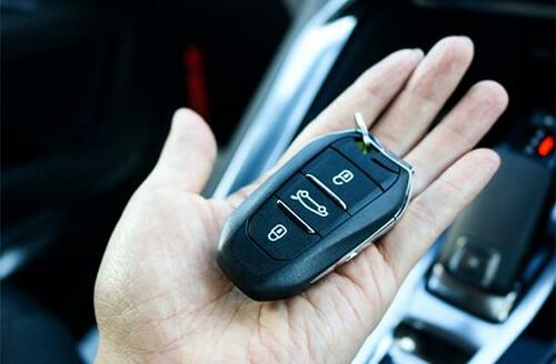 ［イライラ⑥］カギ水没で紛失…ご安心をコレに入れれば浮上します イメージ