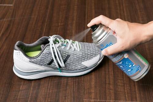 防水スプレーを併用するのがおすすめ スニーカークリーナーおすすめ イメージ
