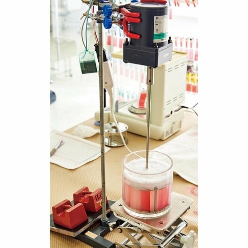 2：装置で攪拌しガラス片を洗浄 ボディソープおすすめ イメージ