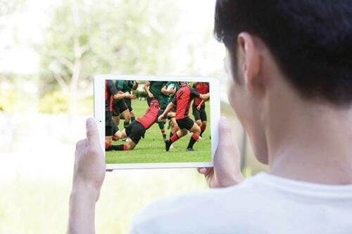 場所を問わず使えて便利なiPadの 大きな弱点は「防水非対応」なこと イメージ2