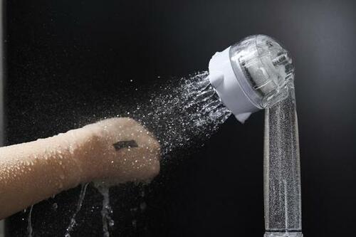 ポイント2:油性ペンもファンデも落とす洗浄性能