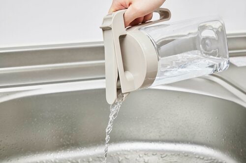 軽くて扱いやすい 横置きできる冷水筒おすすめ イメージ