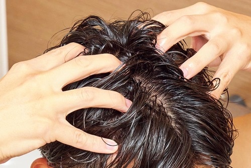 頻度は週1〜2回！ メンズ頭皮クレンジングの効果的な使い方 メンズ頭皮クレンジングおすすめ イメージ