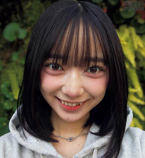 人物：自撮り［優秀］ ハイエンドスマホおすすめ イメージ