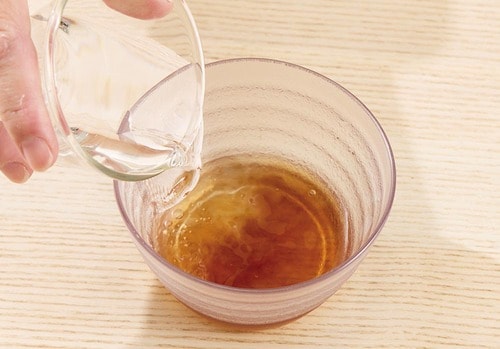 STEP1:表示よりも多めの水で割ってみる 塩麹おすすめ イメージ