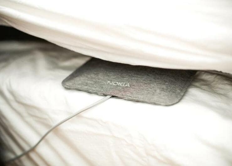 ベッドに入れば、家中の電気が消える。Amazonで見つけた睡眠ガジェットがすごい