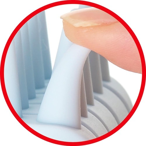 やわらかいシャンプーブラシで届きにくい地肌の汚れもスッキリ シャンプーブラシおすすめ イメージ