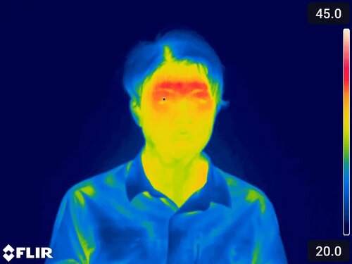 【温まり具合】温まりの範囲と温度はベストバイに匹敵！ 充電式ホットアイマスクおすすめ イメージ2