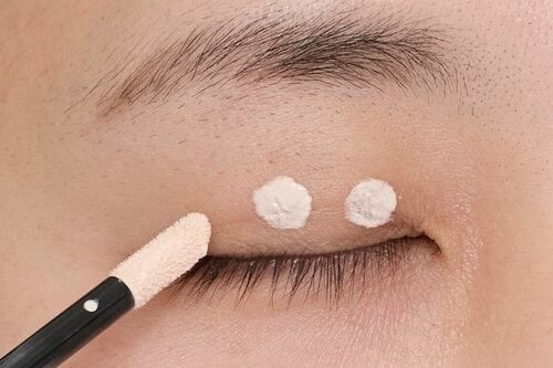 サラッとしたテクスチャー アイシャドウベースおすすめ イメージ