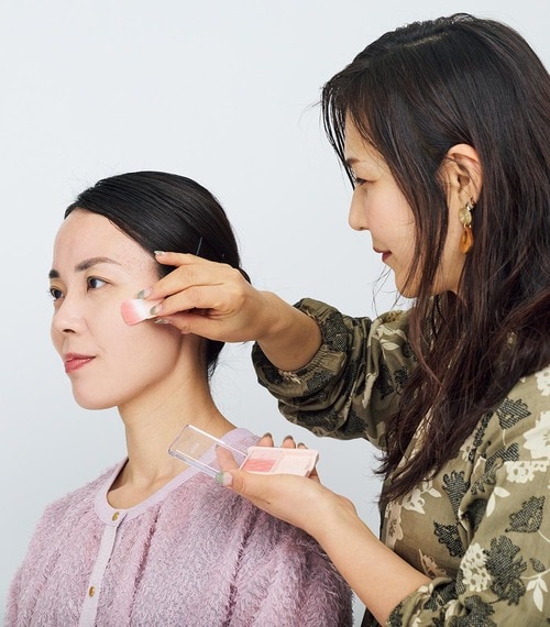 テスト1:ツヤ感 チークおすすめ イメージ