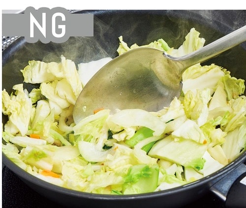 金属製の調理ツールはNG フライパンおすすめ イメージ