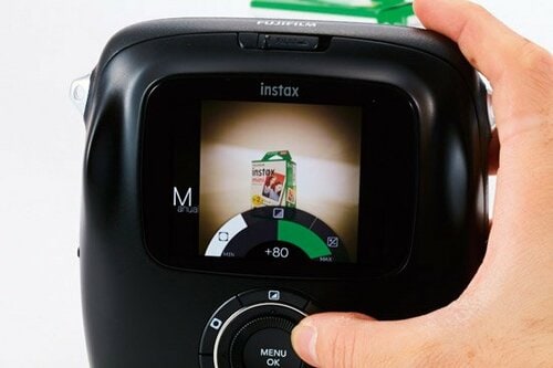 操作性はほとんどデジカメ液晶を見ながら撮影できる