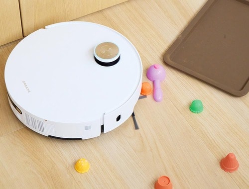 おもちゃ:小さなおもちゃに少し触れました ハイエンドのロボット掃除機おすすめ イメージ
