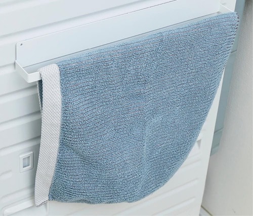 幅が広くバスマットも干せる 洗濯機横マグネット収納おすすめ イメージ