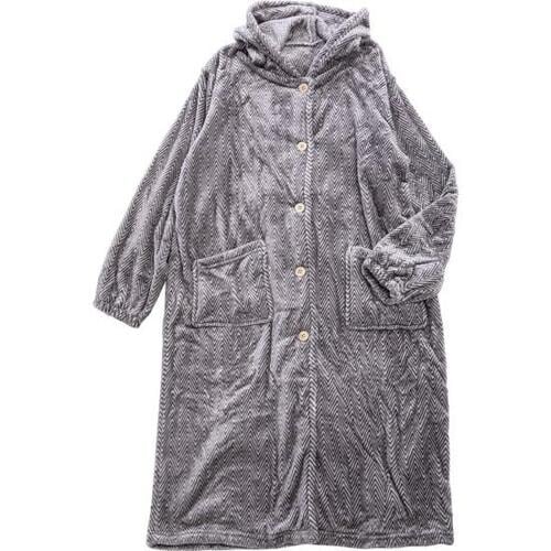 着やすさバツグンでふわモコ! ニトリ「着る毛布 ミドル」