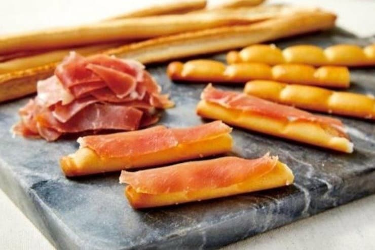 カルディのおすすめ おつまみランキング14選。プロとLDKが実食検証