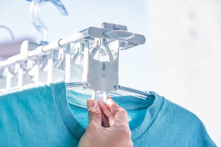 日用品おすすめ3選！ 高さ調節できて快適なニトリの枕や1枚でしっかり拭けるペーパータオルのイメージ