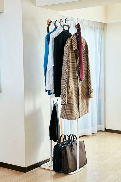 洋服を上から掛けるだけ場所も取らず超便利です イメージ8