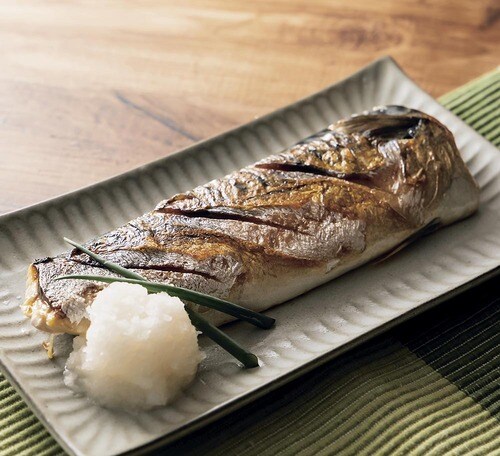 【さばの塩焼き】じっくり焼かれた皮目がパリッと仕上がる