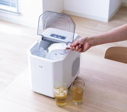 コンパクトサイズながら製氷量が優秀!  家庭用製氷機おすすめ イメージ
