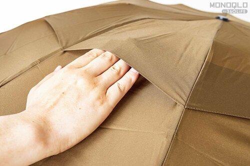 2層生地が風を逃す! 折りたたみ傘おすすめ イメージ