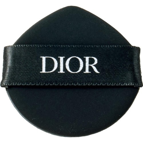 マットファンデーションおすすめ ディオール ディオールスキン フォーエヴァー クッション/1N イメージ2