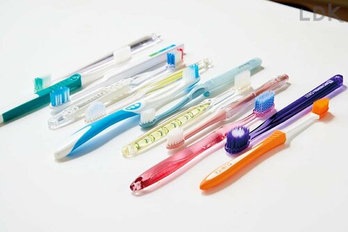 市販の歯ブラシの定番・新製品をテスト 歯ブラシおすすめ イメージ