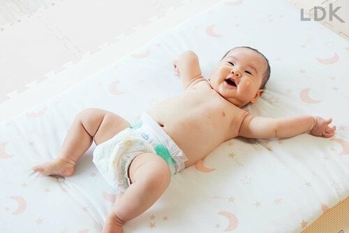 肌にやさしくモレにも強い! テープタイプ紙おむつおすすめ イメージ