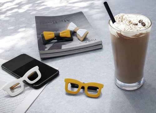 ひっかけ問題をオシャレに解決 八幡化成「Bag Hanger （バッグハンガー）」 イメージ