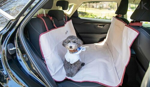 後部座席全体をカバーできる 犬用ドライブシートおすすめ イメージ