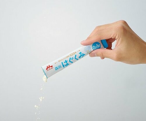 【使い勝手】お湯に入れると素早く溶ける スティック型乳児用粉ミルクおすすめ イメージ