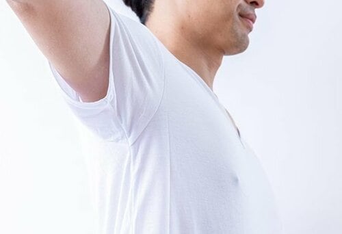 着心地 メンズ冷感インナーシャツおすすめ イメージ2