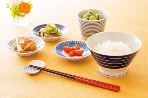 料理をグッとおいしく見せるはやりの波佐見焼が500円から イメージ