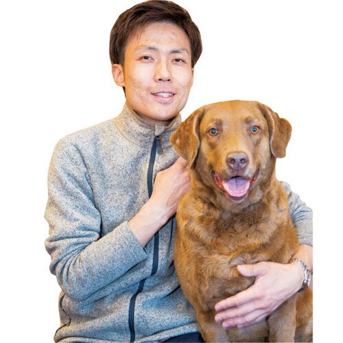 ドッグトレーナーとワンちゃんがボールの実力を徹底的にチェック