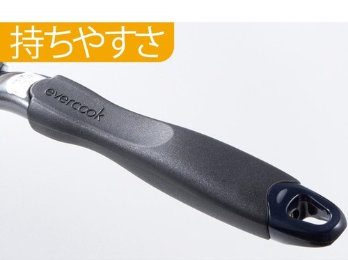 ドウシシャ「エバークック 深型フライパン 24cm」の取手部分
