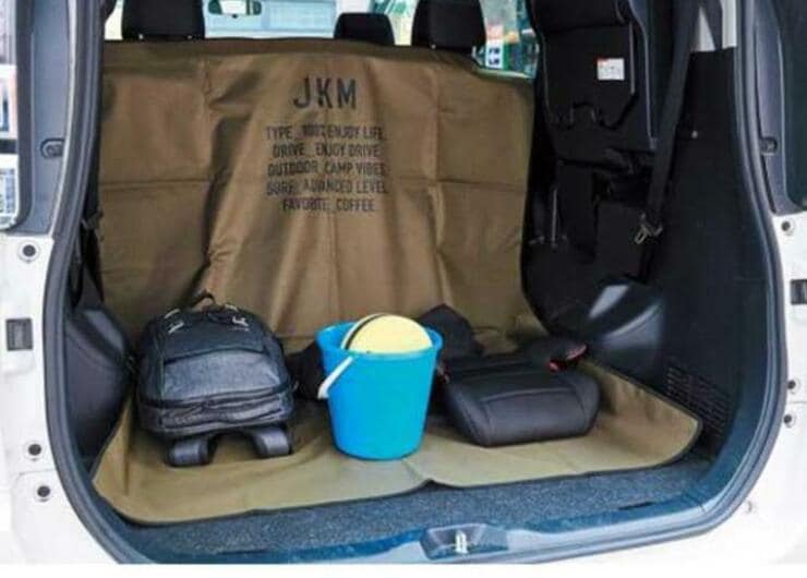 汚れや水から大事なクルマを守る！ おすすめシート＆カバー3選