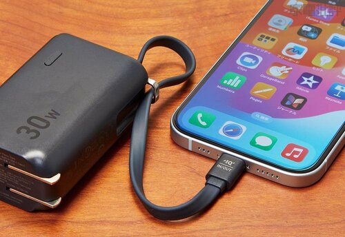 バッテリーとして Anker「Power Bank (30W, Fusion, Built-In USB-Cケーブル)」おすすめ イメージ