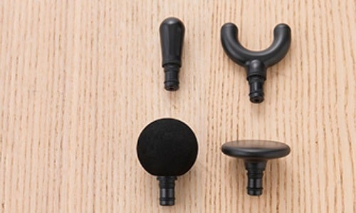 4種のアタッチメントで全身ケア ミニマッサージガンおすすめ イメージ