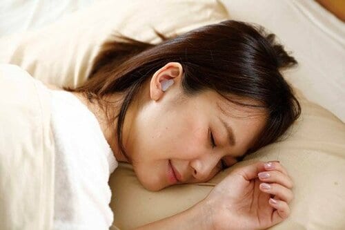 ［耳栓］耳の穴の形状にアジャストシリコン性の耳栓です イメージ3