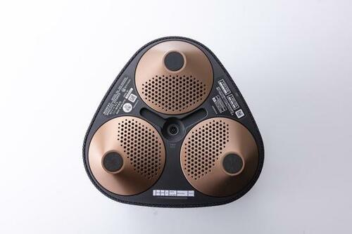 7つのスピーカーを搭載 イメージ2