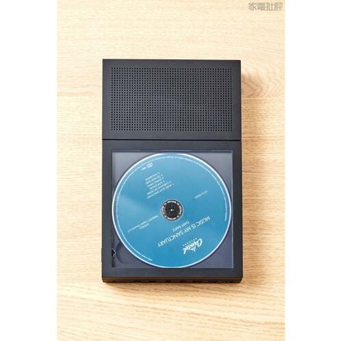 【デザイン】CDやジャケットを“見せる”壁掛けタイプが高評価 CDプレーヤーおすすめ イメージ