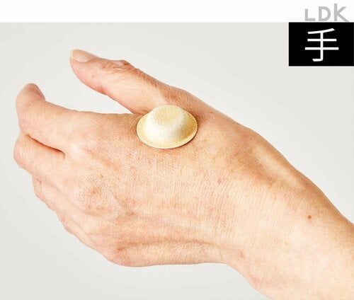 粘着シールで耳たぶ以外にも付けられる 耳に貼るカイロとは?おすすめ イメージ3