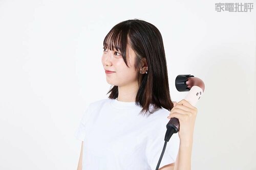 後頭部まで乾かしやすい細身の独自スタイル 高級ドライヤーおすすめ イメージ