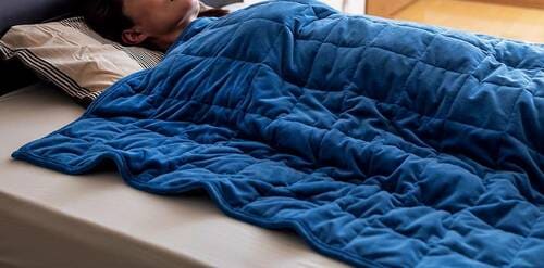 包容力最強のブランケットで熟睡必至 MONOQLO 2025ベストバイおすすめ イメージ