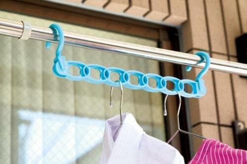 Ｑ1：屋外の物干し竿にかけたハンガーをクローゼットに入れるのはちょっと…… イメージ2